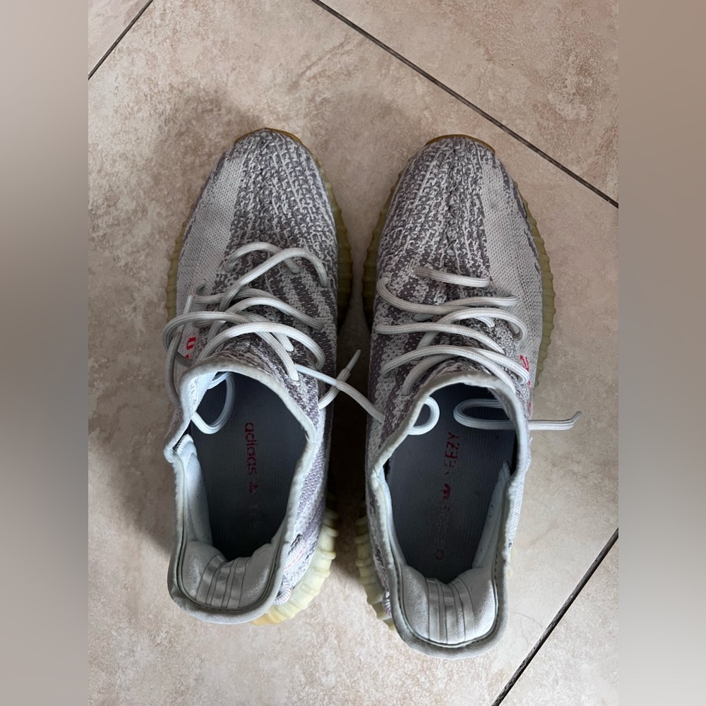 Yeezy boost 350 V2